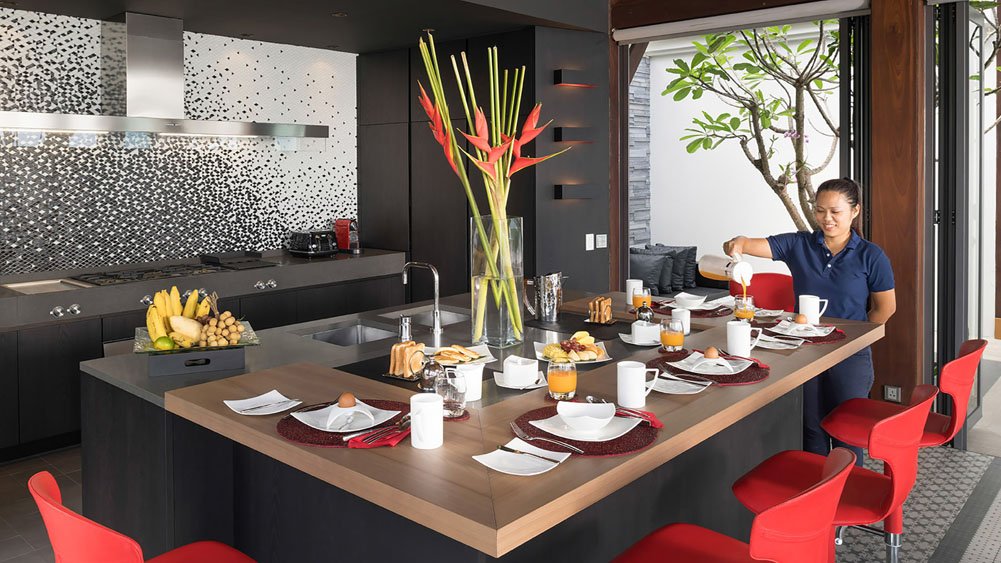 Malaiwana Villa M - Breakfast prep